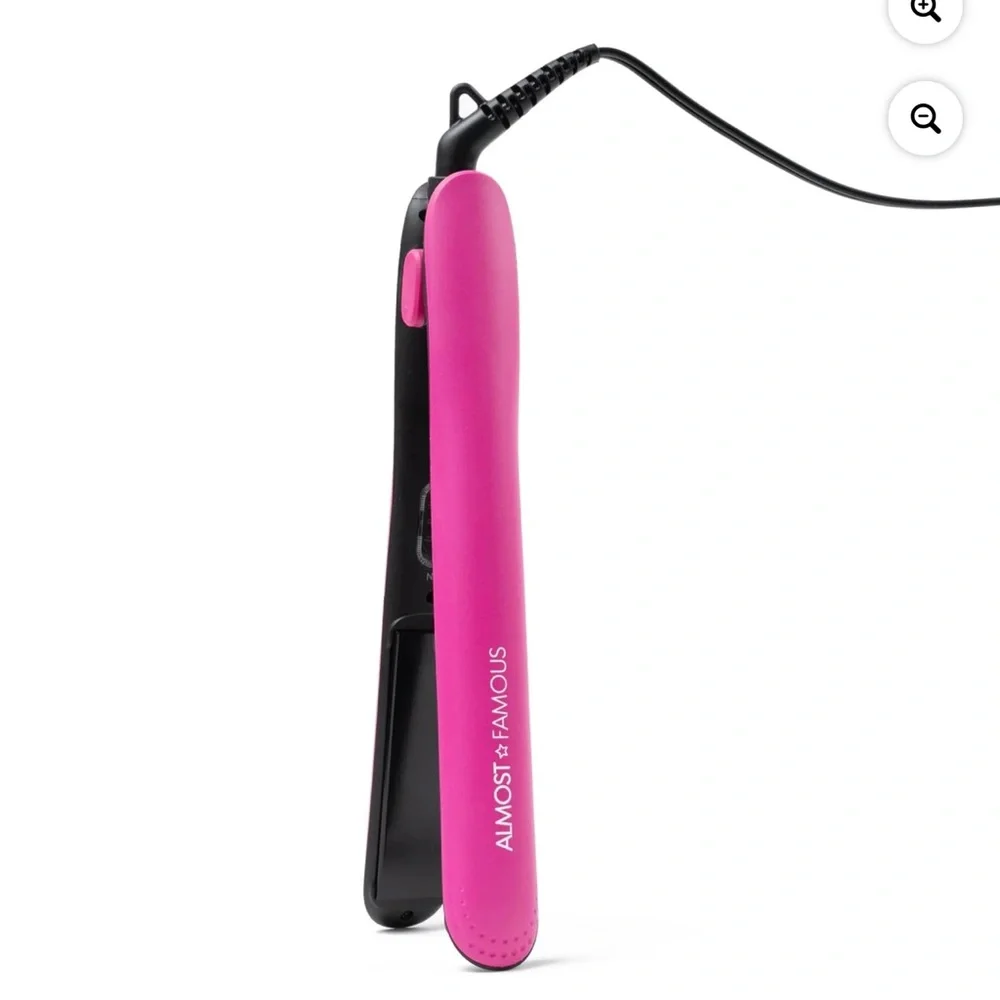 Nwt Almost Famous Fierce Glam‎ Pink Flat Iron with travel pouch nwt